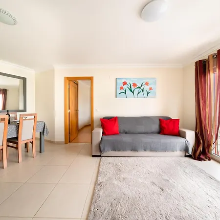 Paradise Apartment *